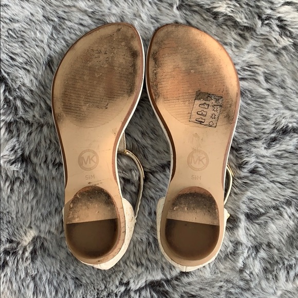 MICHAEL Michael Kors White Faux Snake Sandals 5.5 - Picture 6 of 9